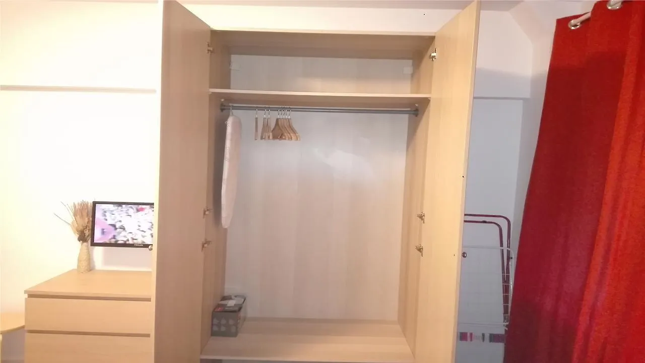Inner Circle Studio Bucharest Apartment